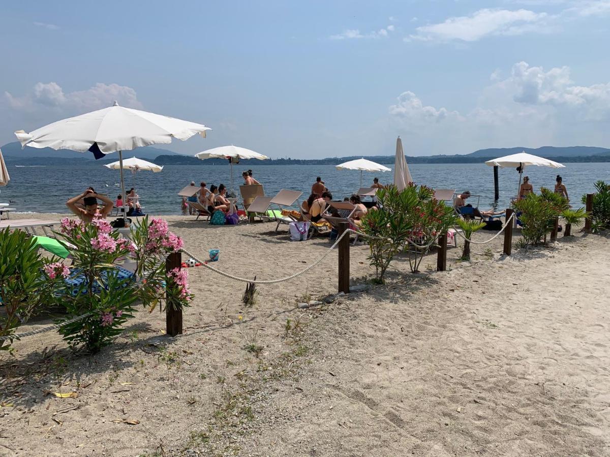 Casabella-Lago Maggiore Lesa Luaran gambar